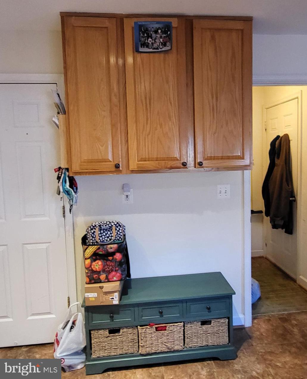 5489 Quaint Dr