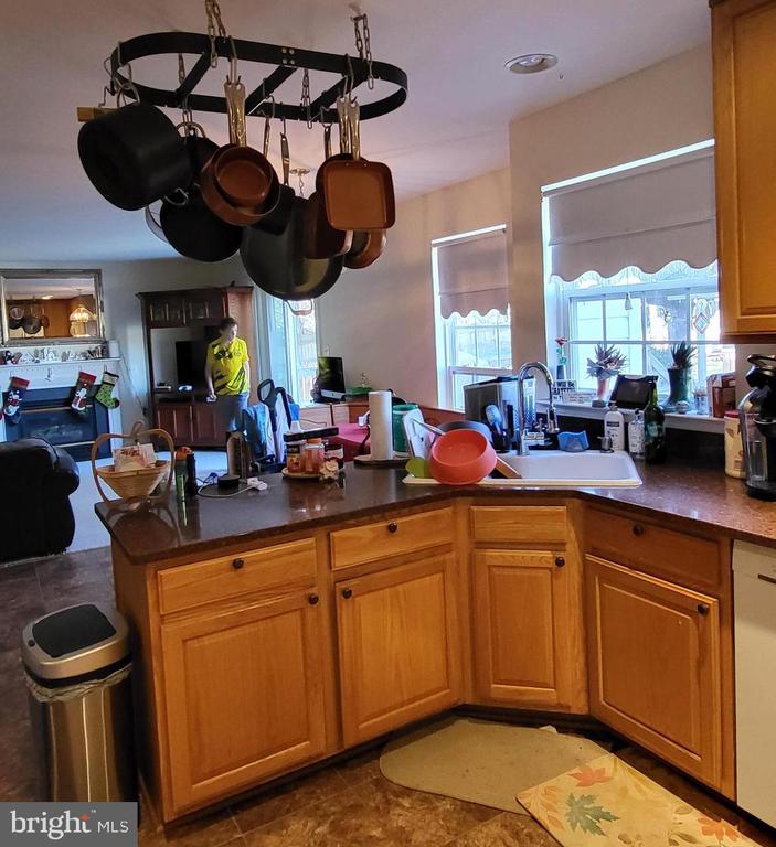 5489 Quaint Dr