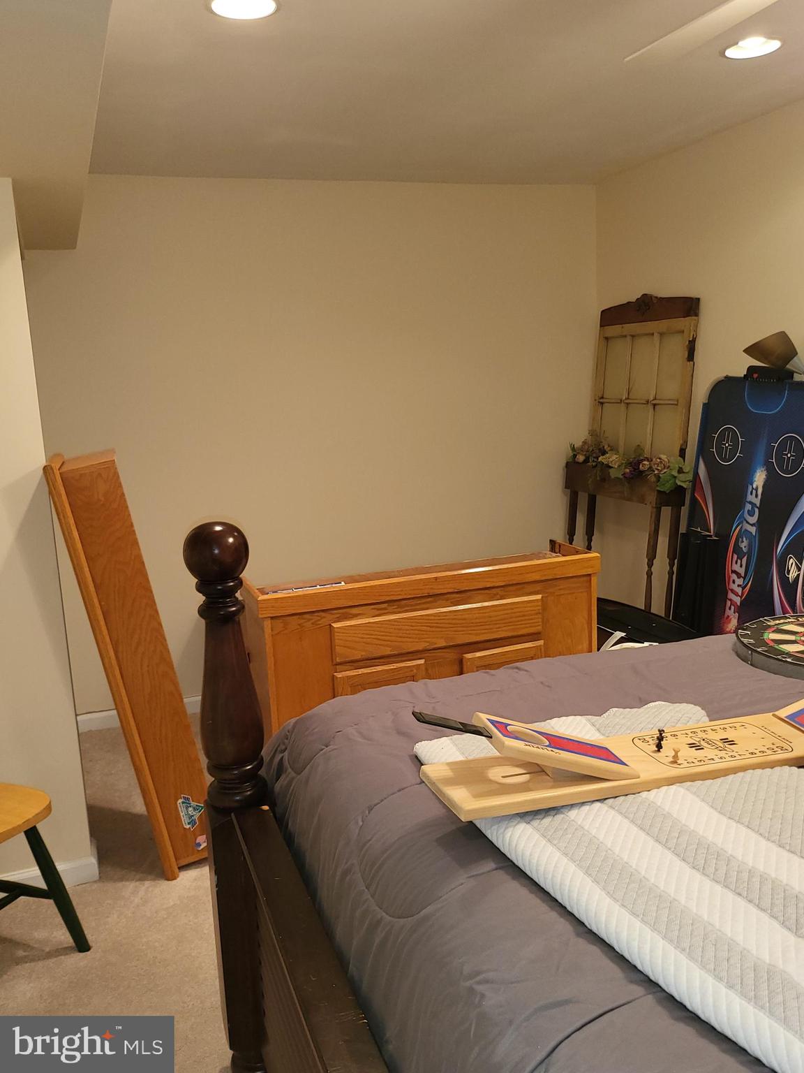 5489 Quaint Dr