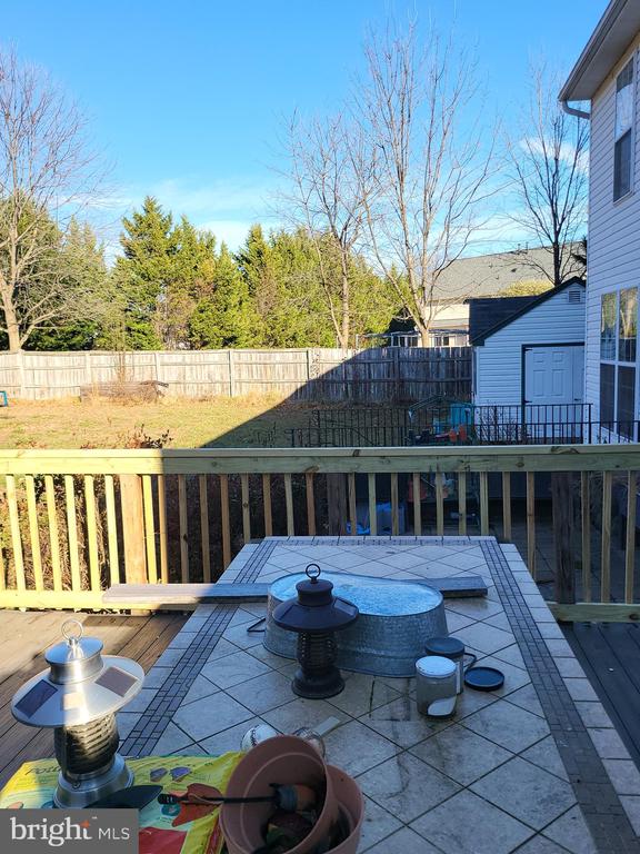 5489 Quaint Dr