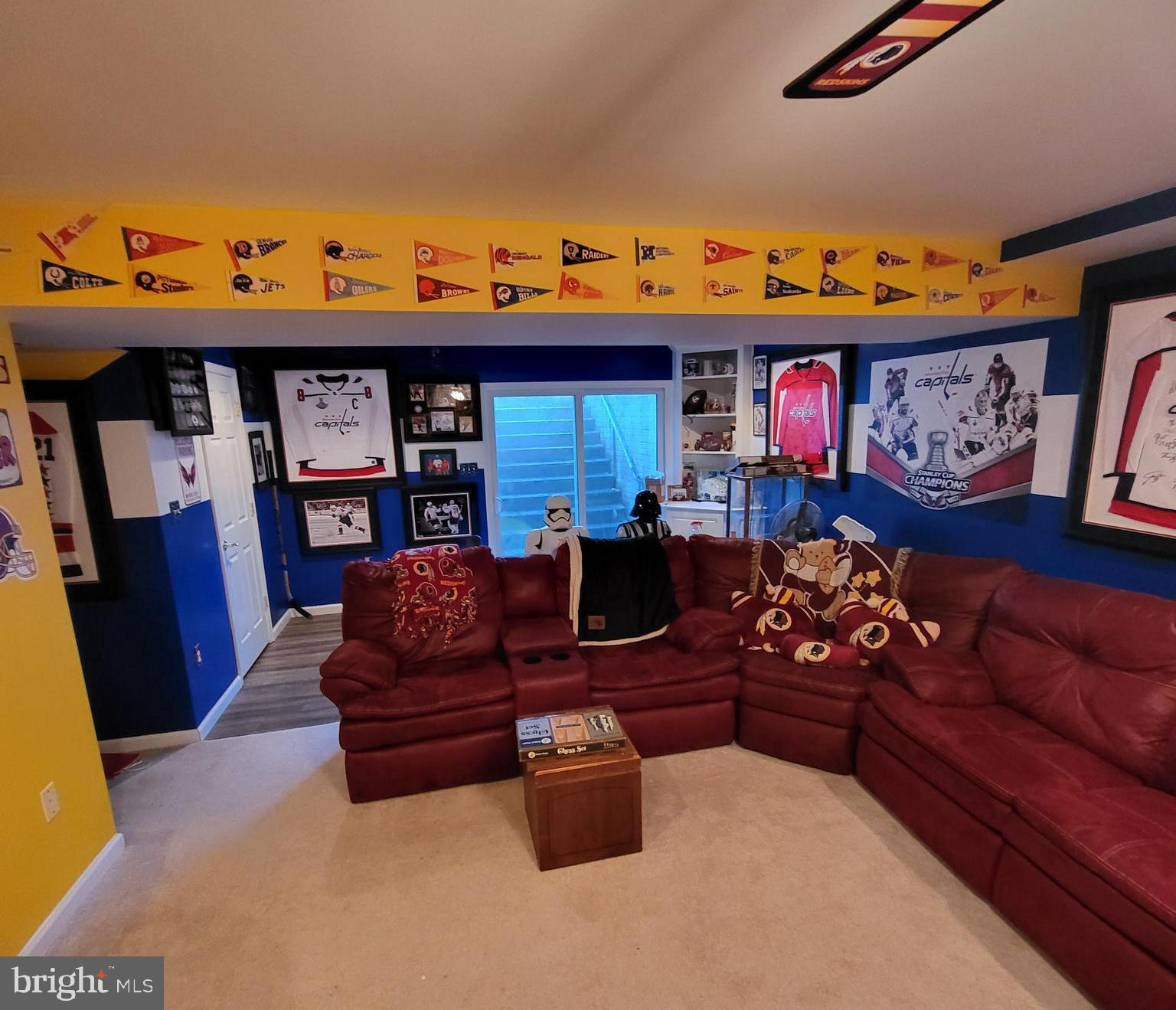 5489 Quaint Dr