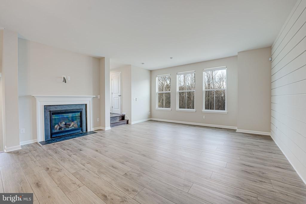 5026 Melissa Pl