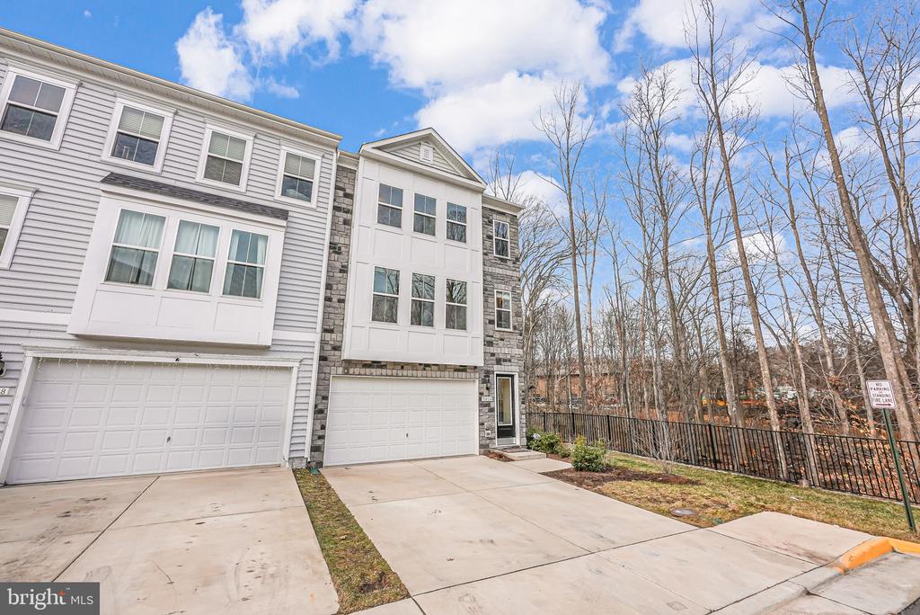 5026 Melissa Pl