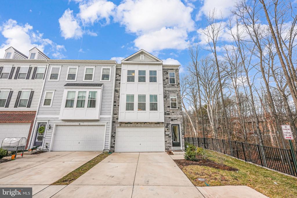 5026 Melissa Pl