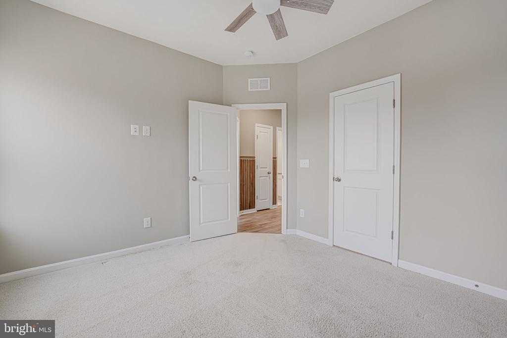 5026 Melissa Pl