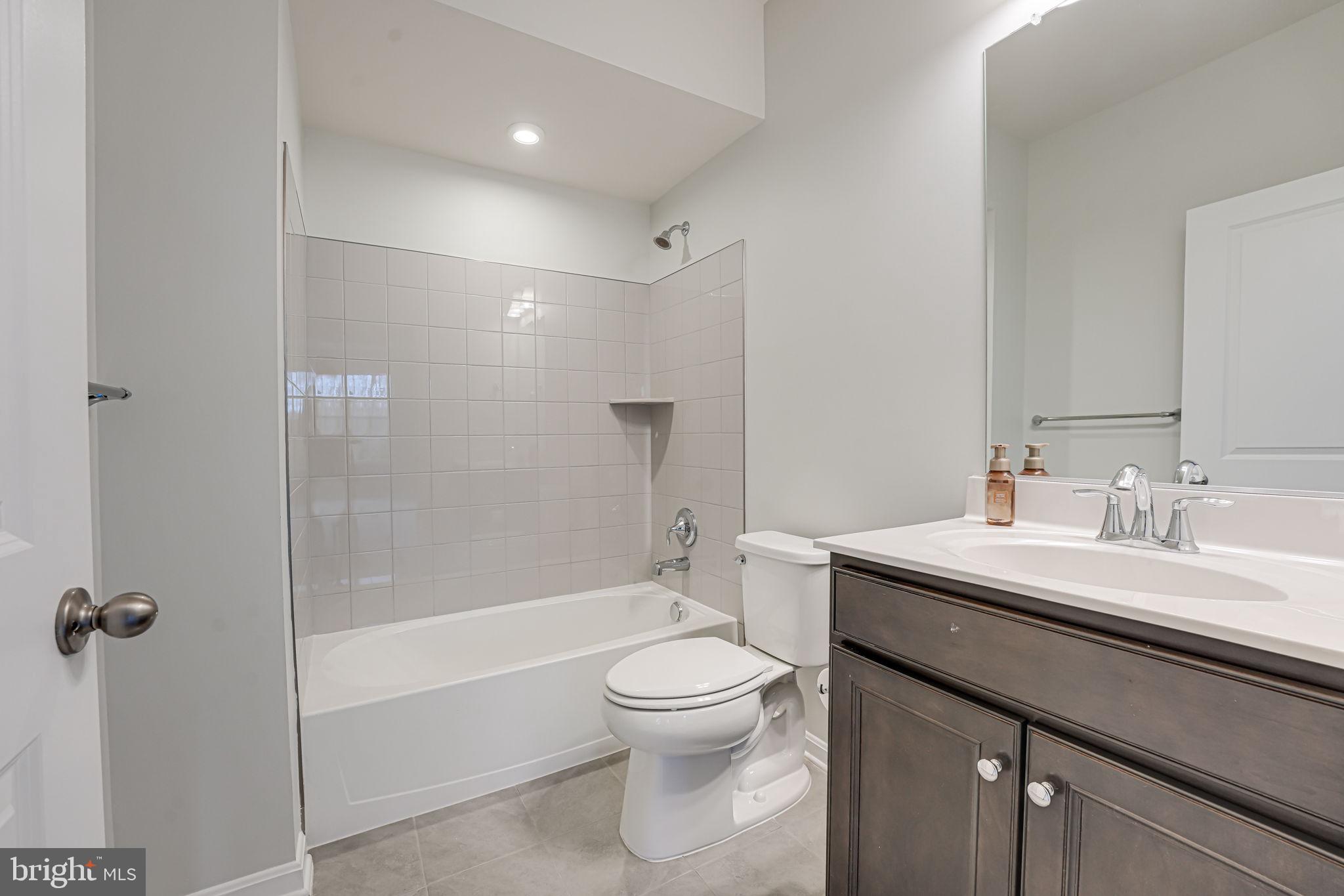 5026 Melissa Pl