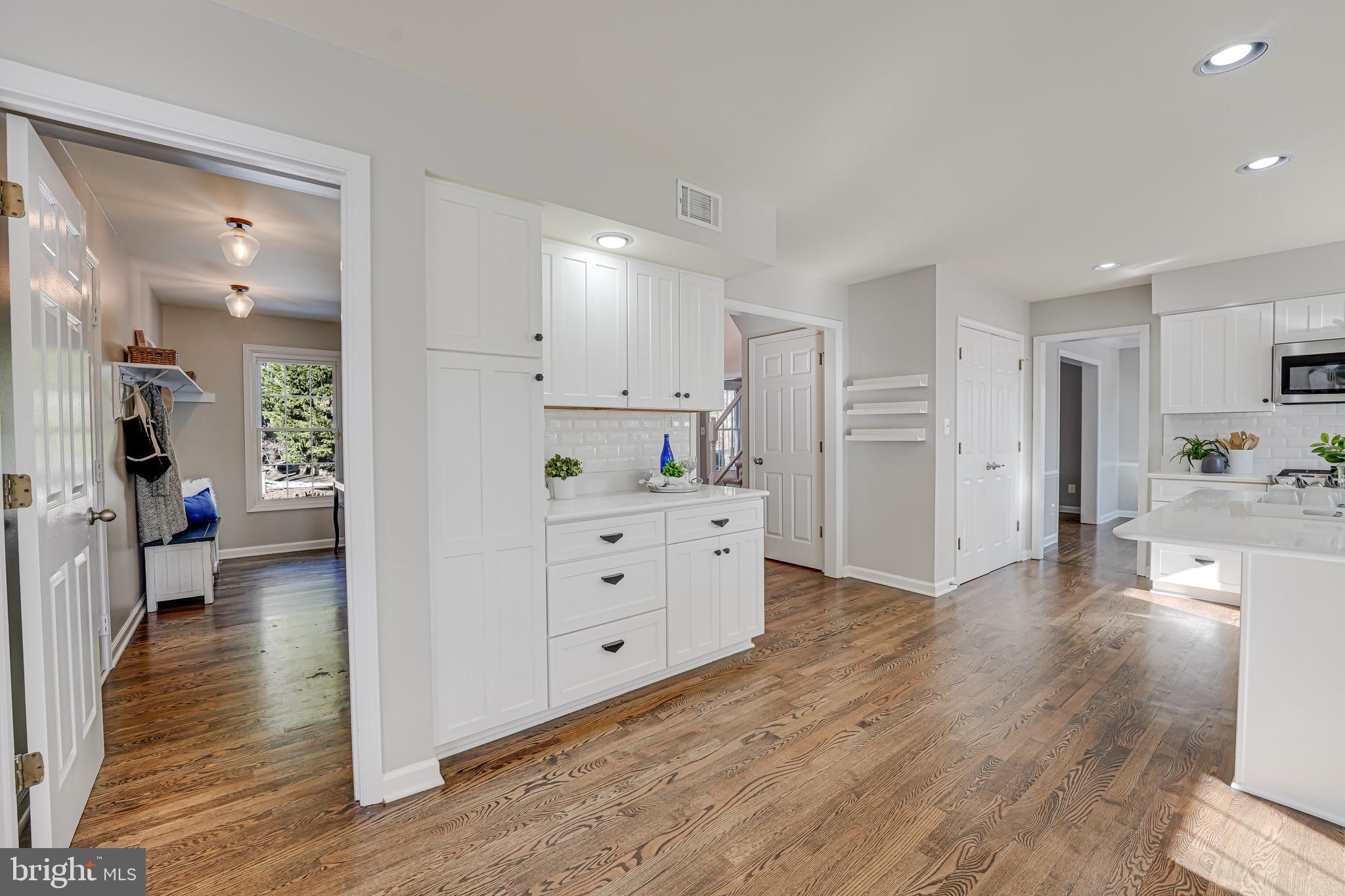 4257 Moot Dr