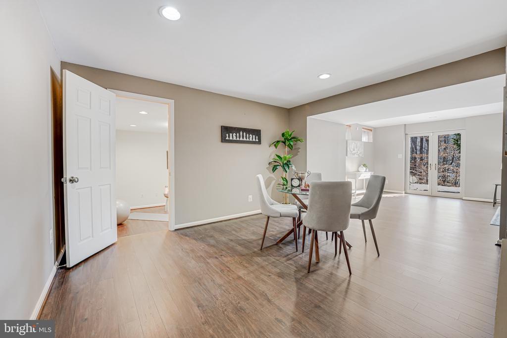 4257 Moot Dr