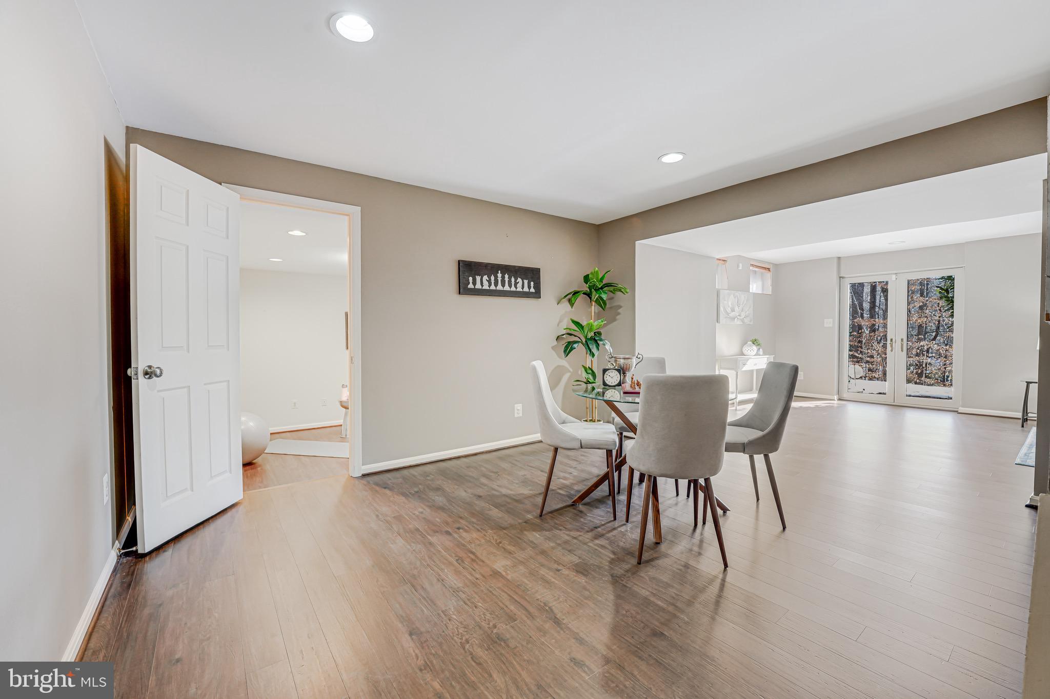 4257 Moot Dr