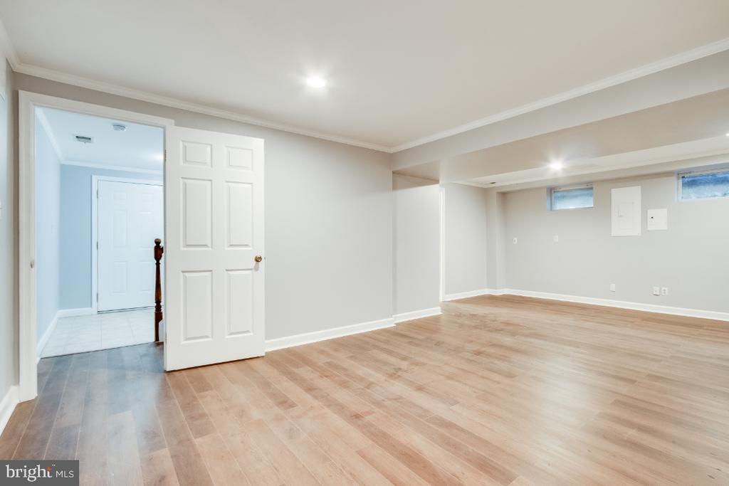 15509 GOLF CLUB DR