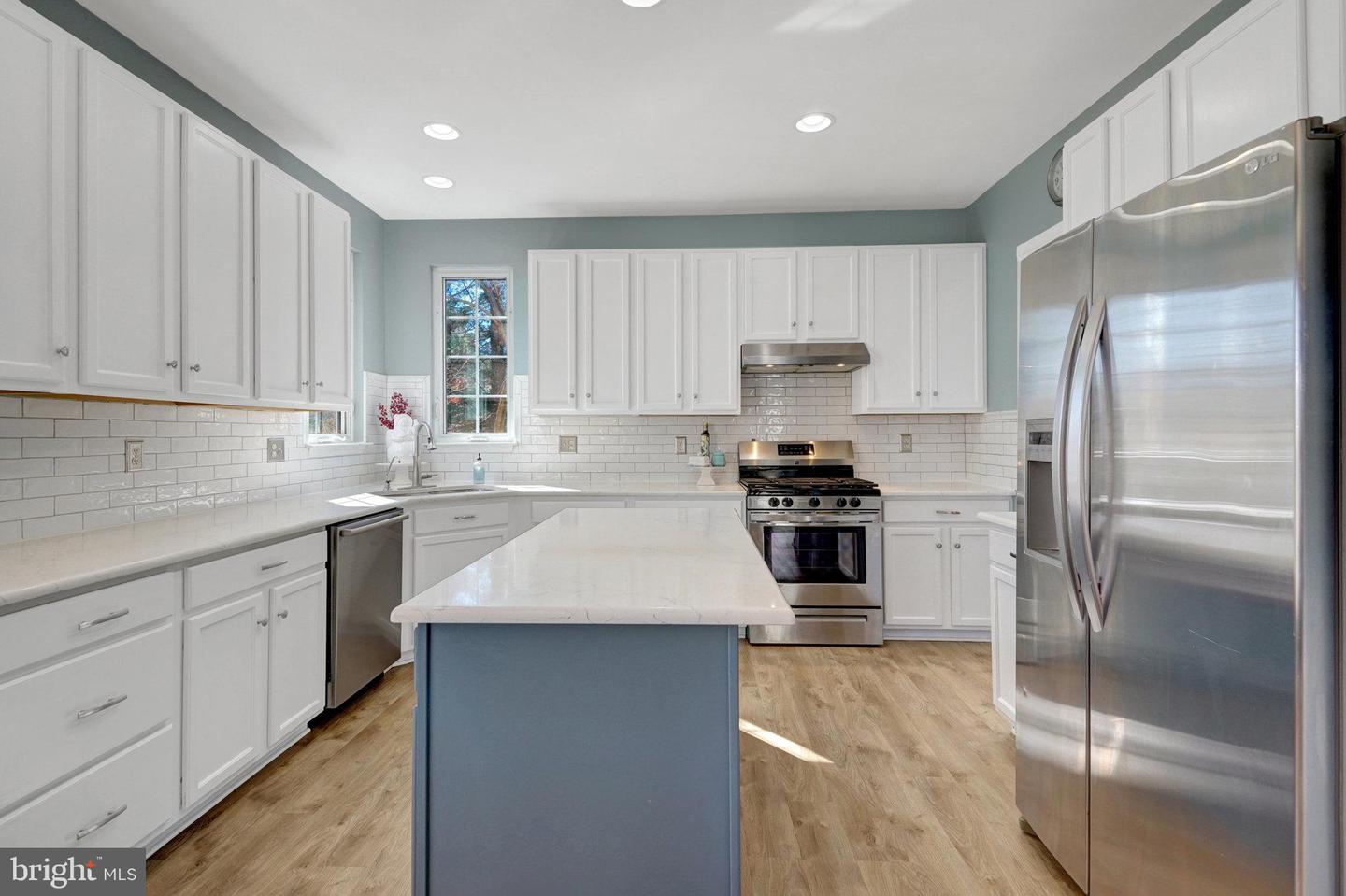 9913 Fisherford Ct