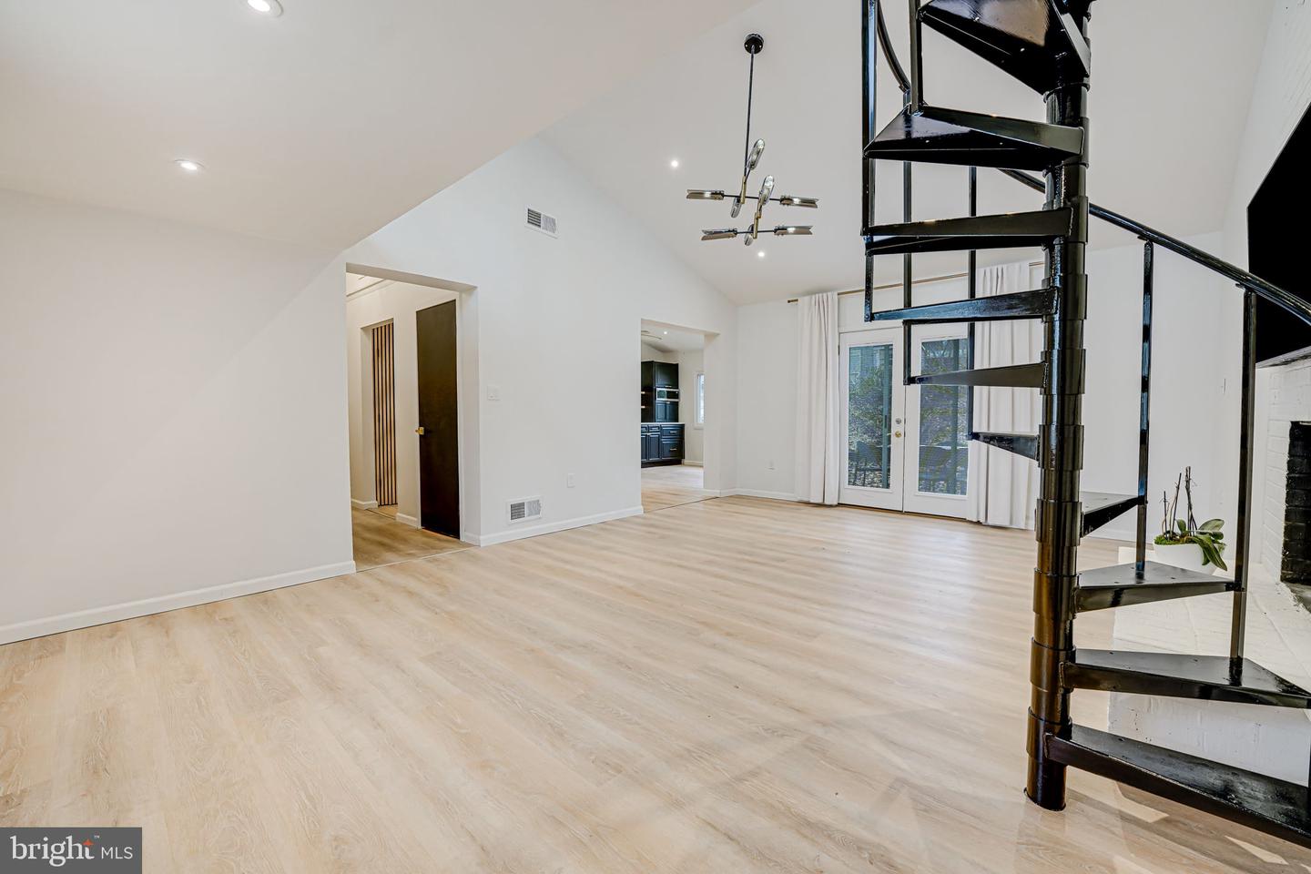 16402 Jackson Hollow Rd