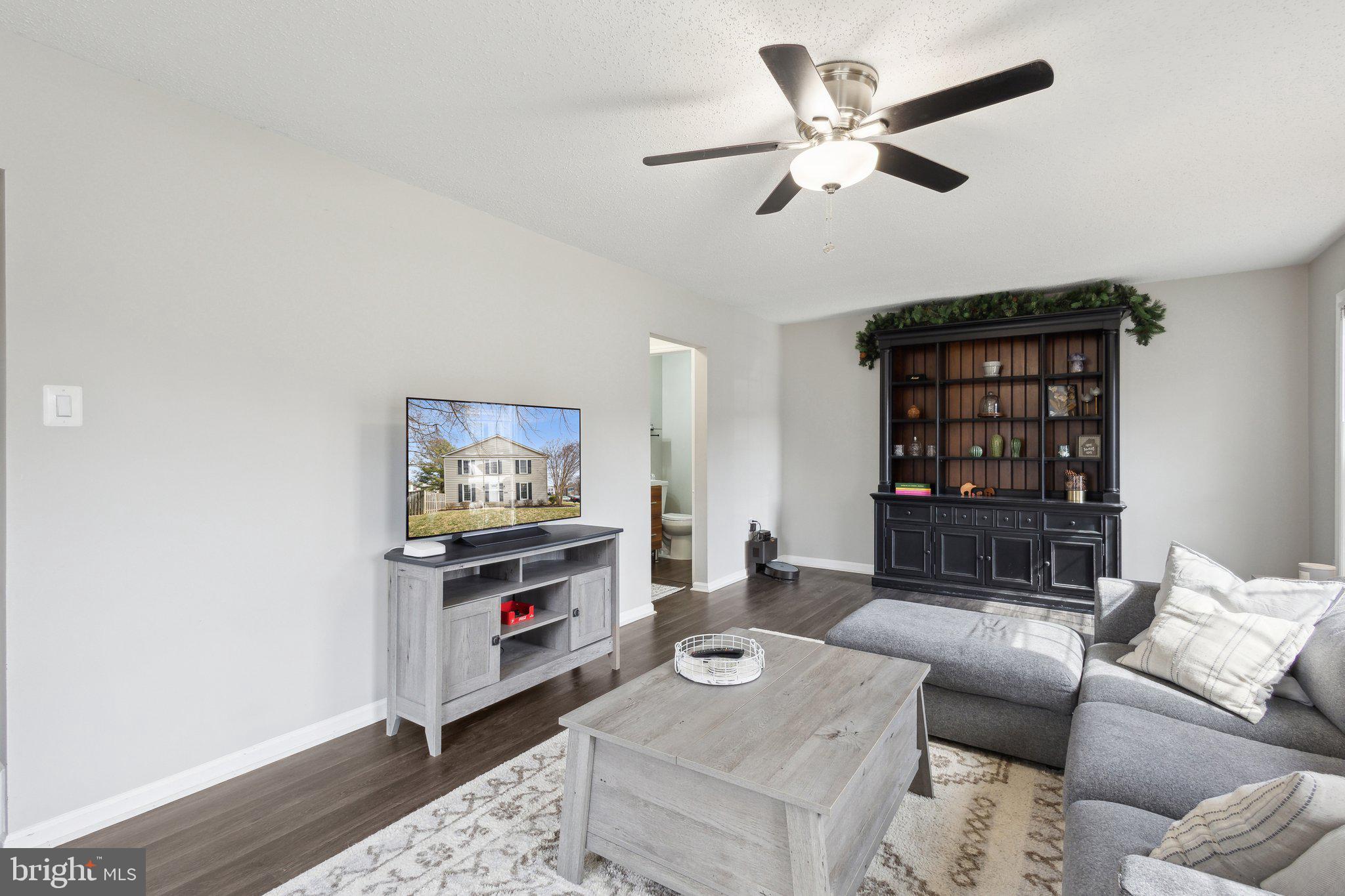12124 Stoneford Dr