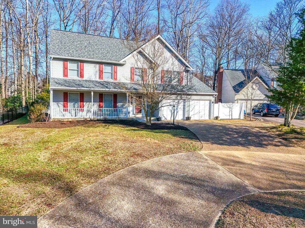 16005 Kenilworth Ct