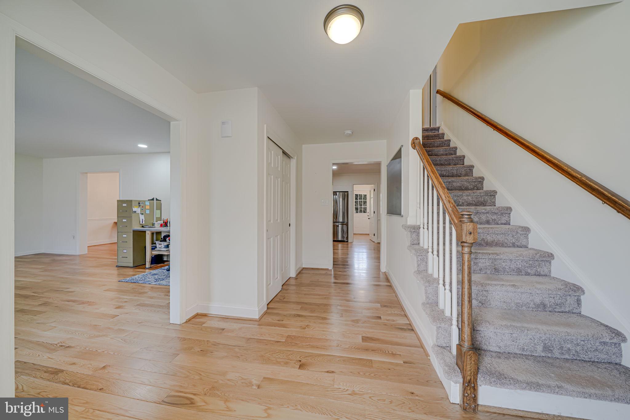 16005 Kenilworth Ct