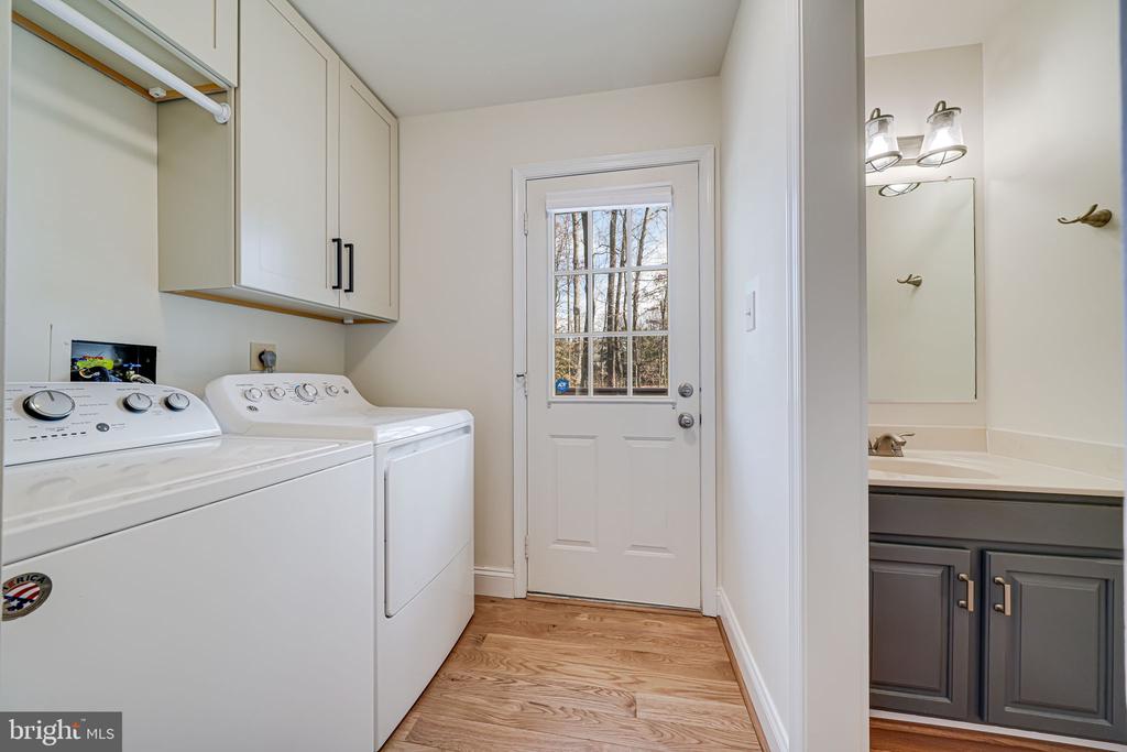 16005 Kenilworth Ct