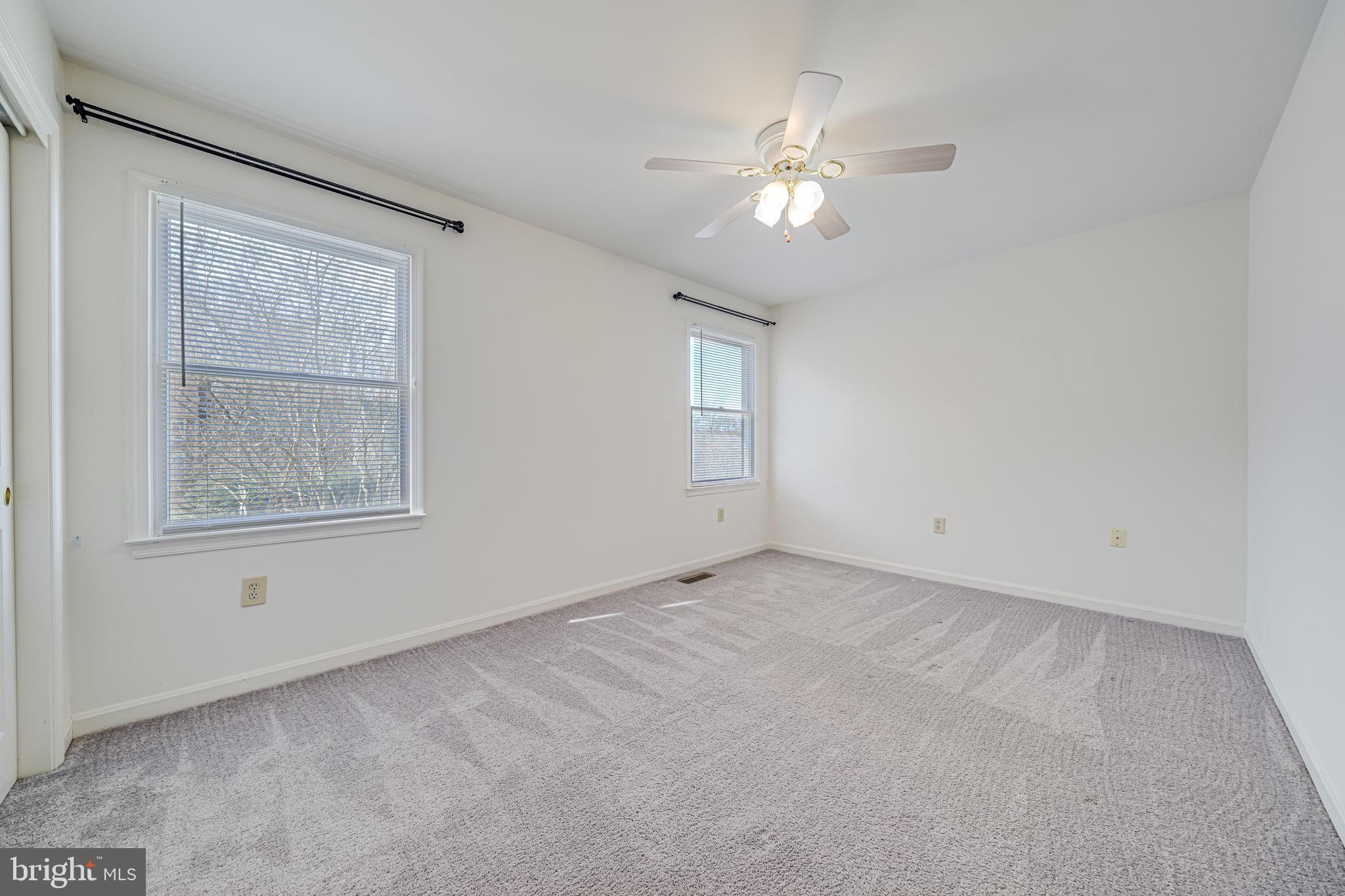 16005 Kenilworth Ct