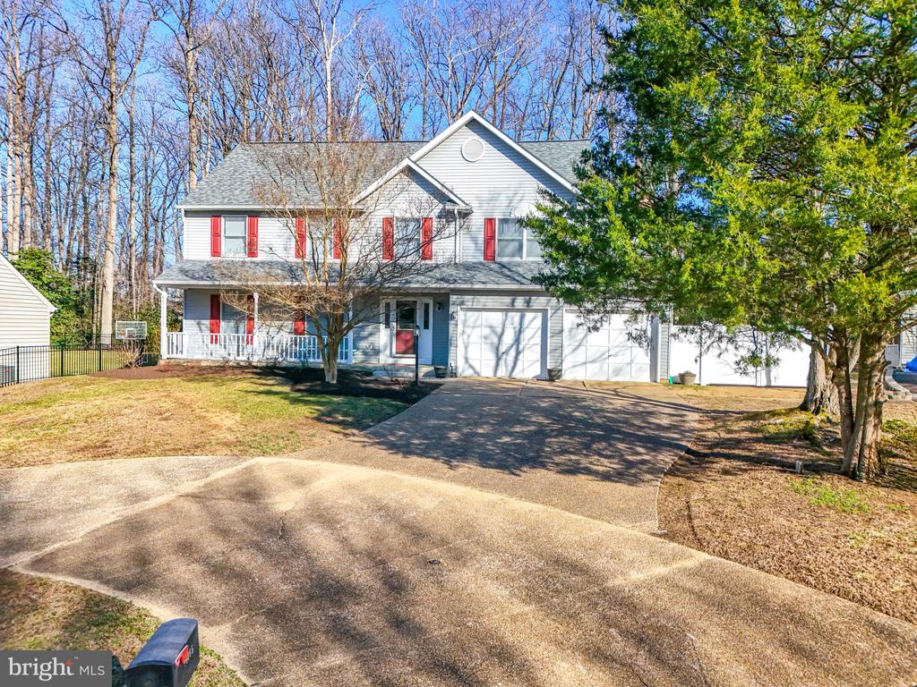 16005 Kenilworth Ct