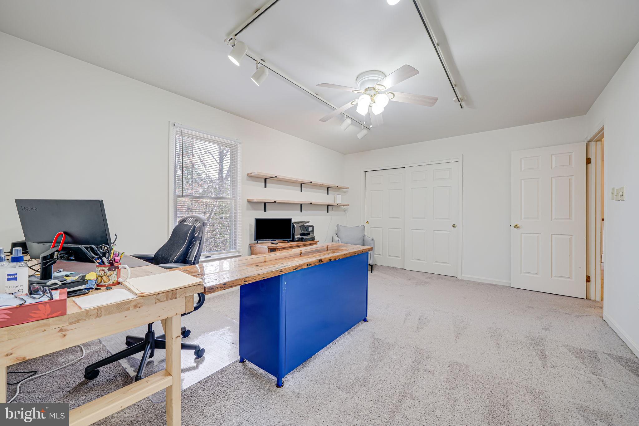 16005 Kenilworth Ct
