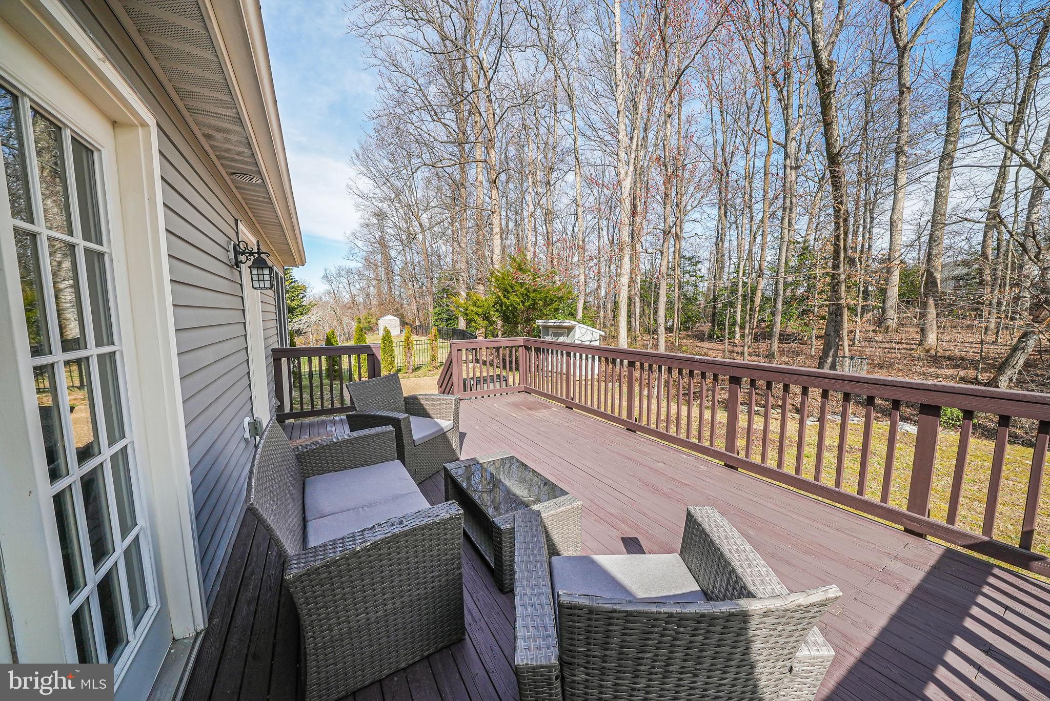 16005 Kenilworth Ct