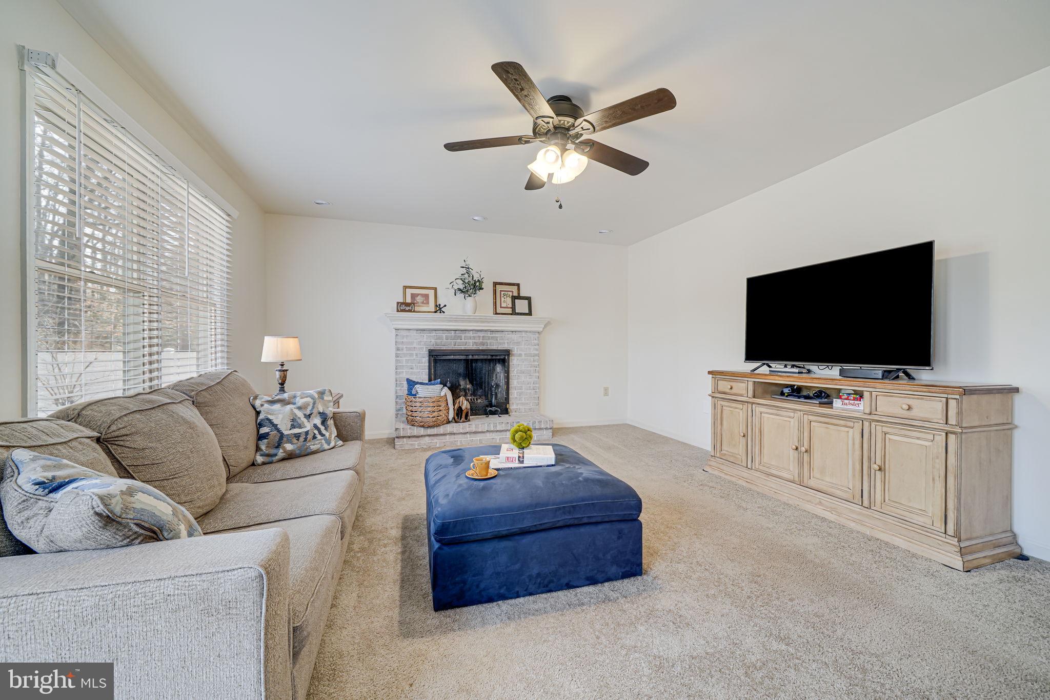 16005 Kenilworth Ct