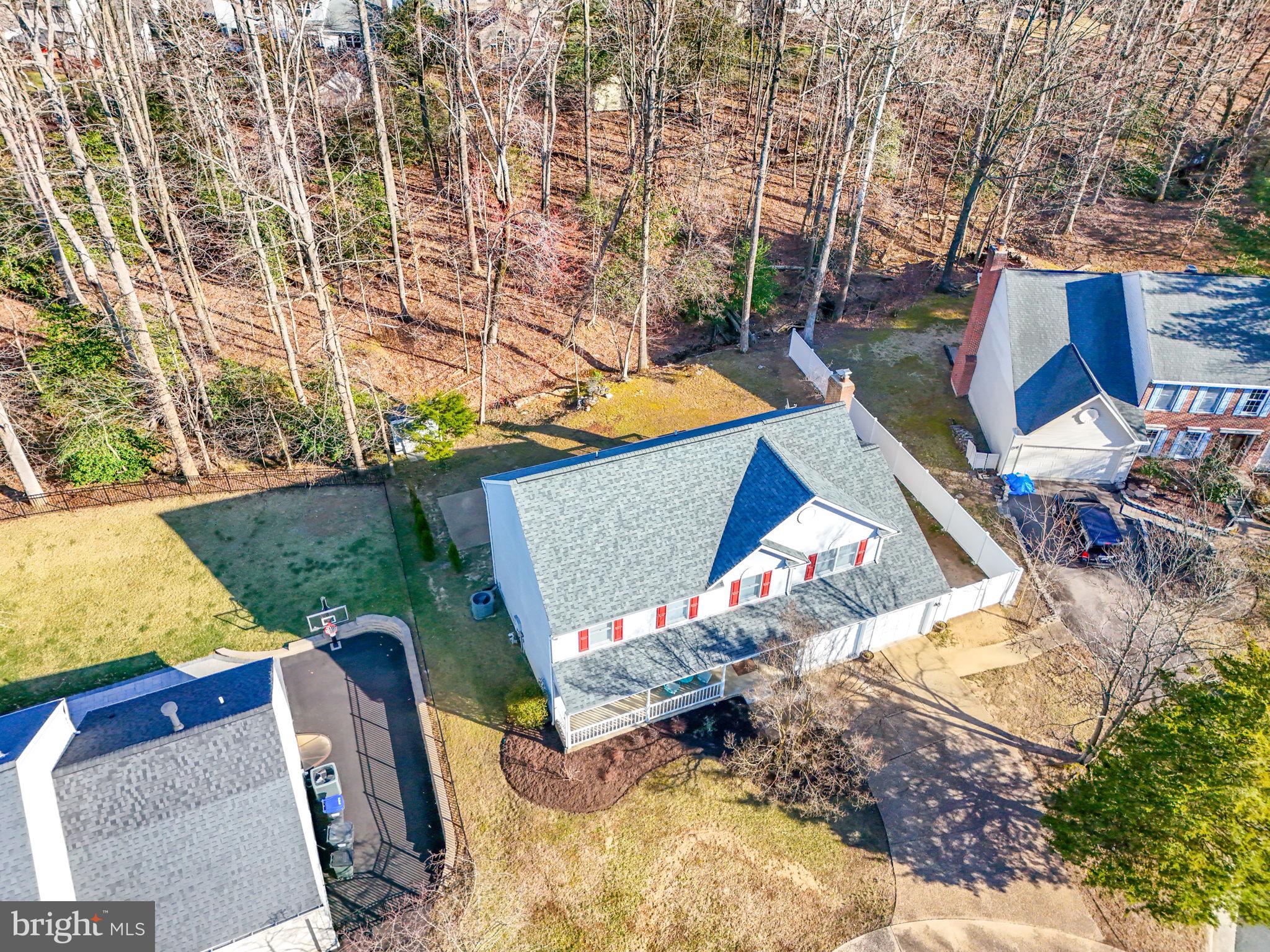 16005 Kenilworth Ct