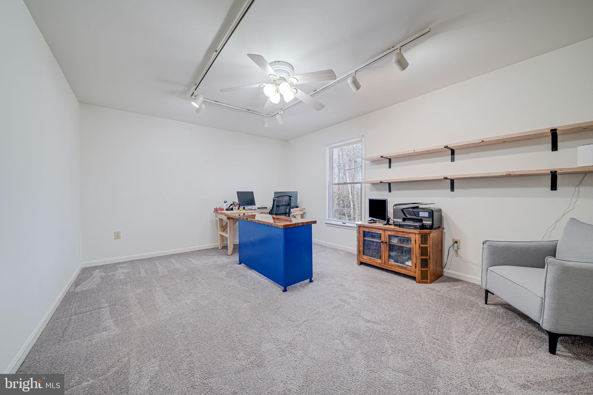 16005 Kenilworth Ct