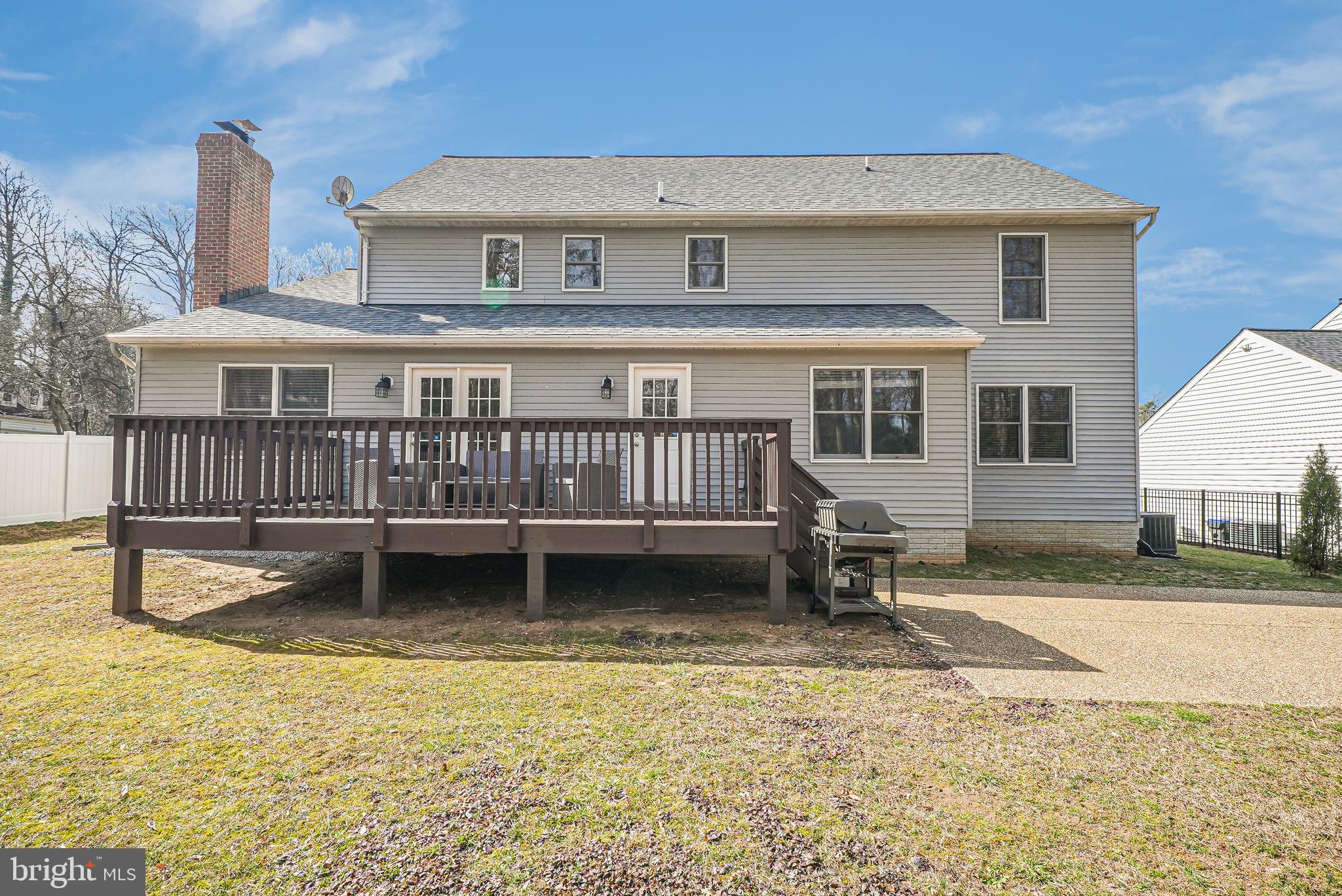 16005 Kenilworth Ct