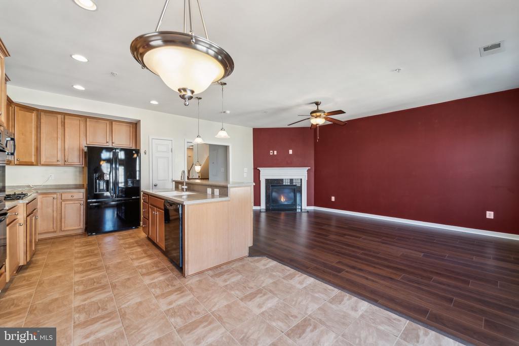 2559 Eastbourne Dr #265