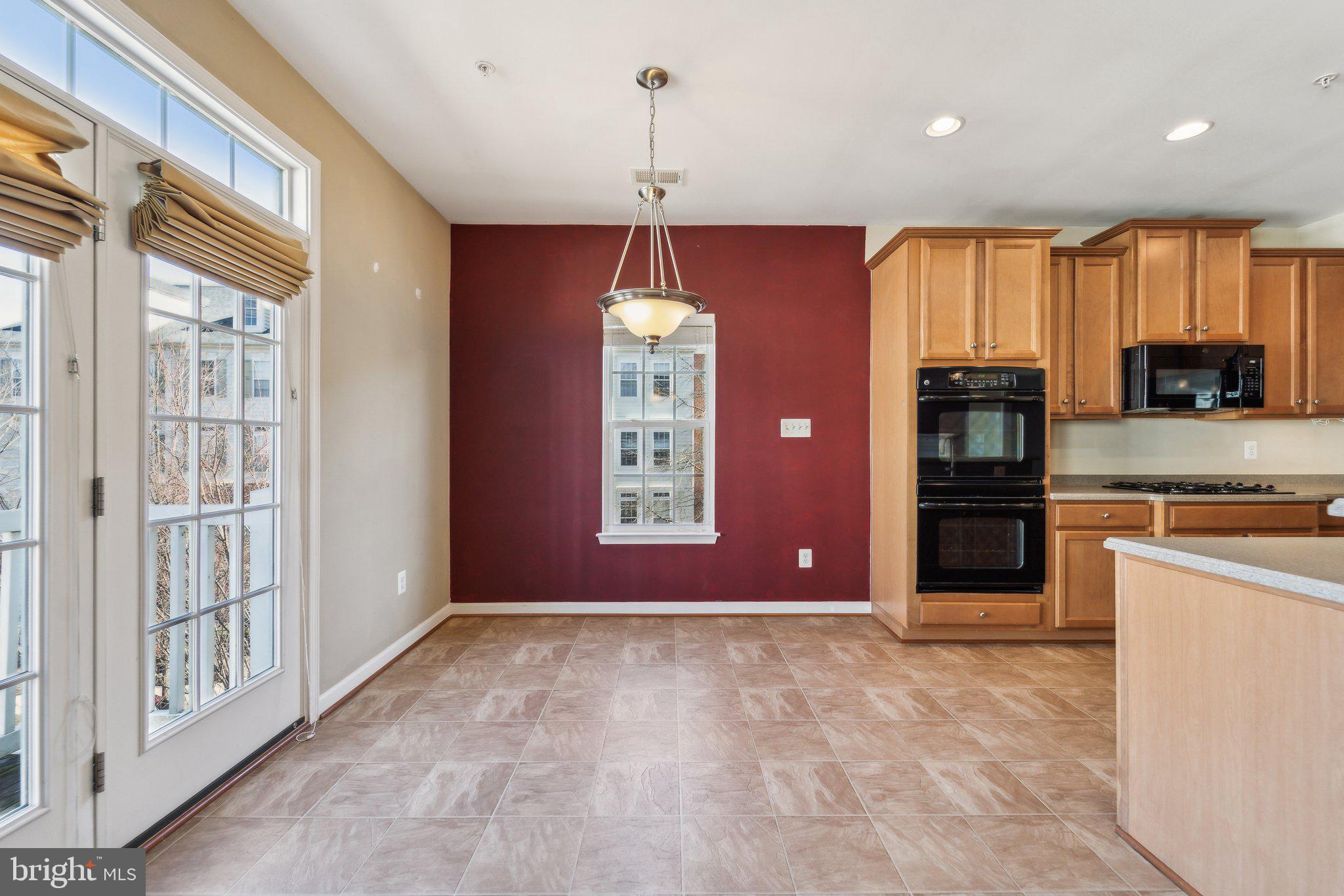 2559 Eastbourne Dr #265