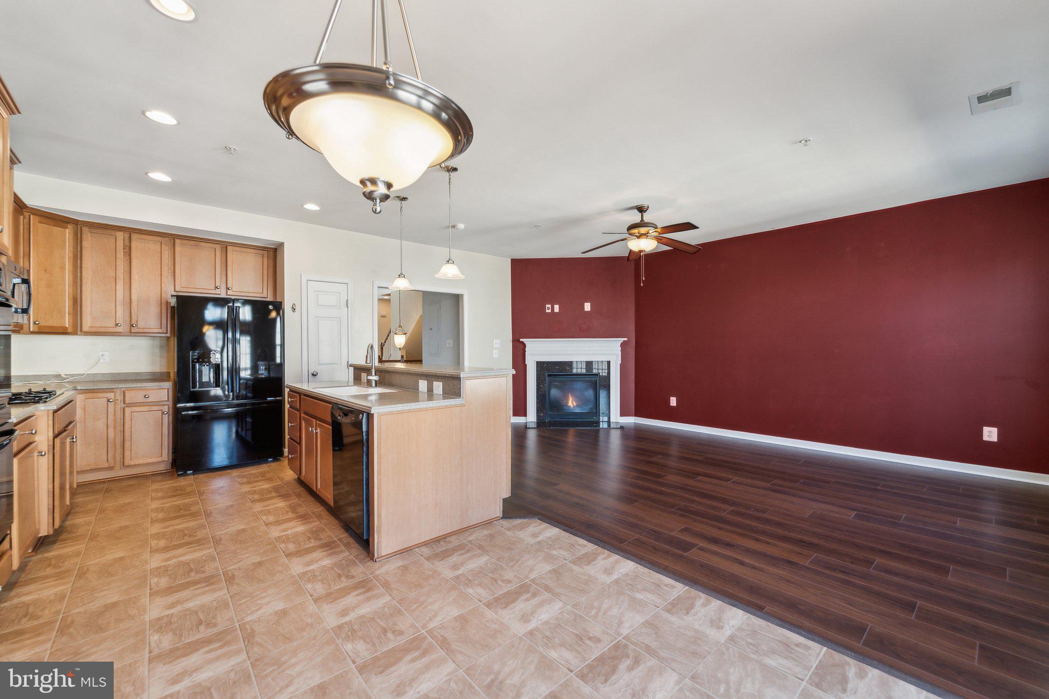 2559 Eastbourne Dr #265