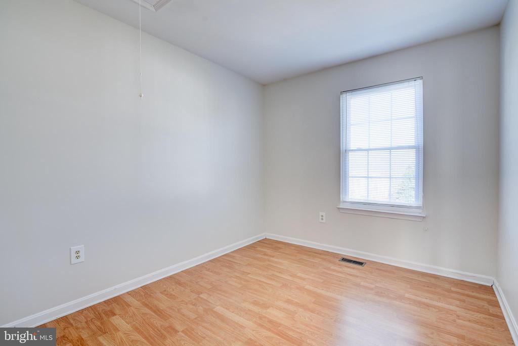 15706 Lansdale Pl
