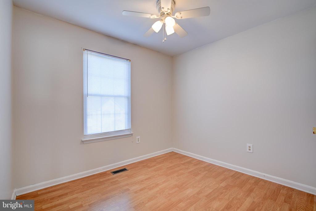 15706 Lansdale Pl