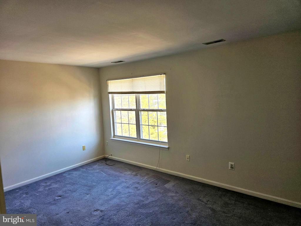 7981 FLAGER CIR