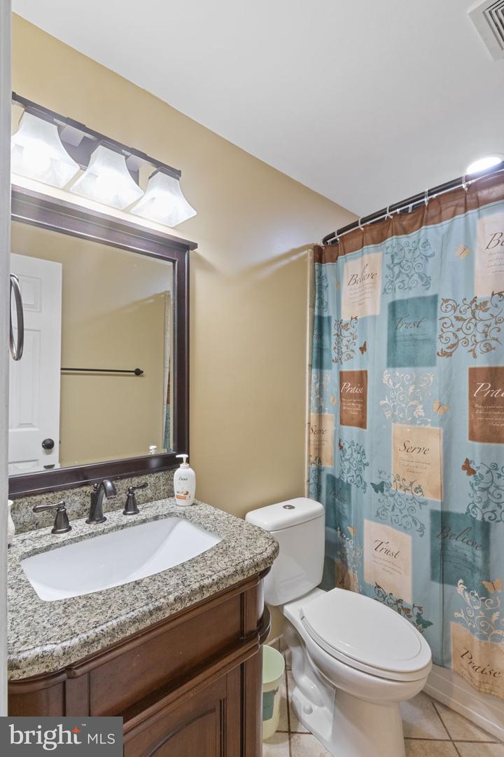 14933 Honey Locust Ct
