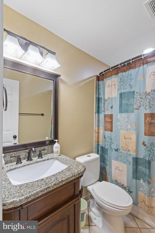 14933 Honey Locust Ct