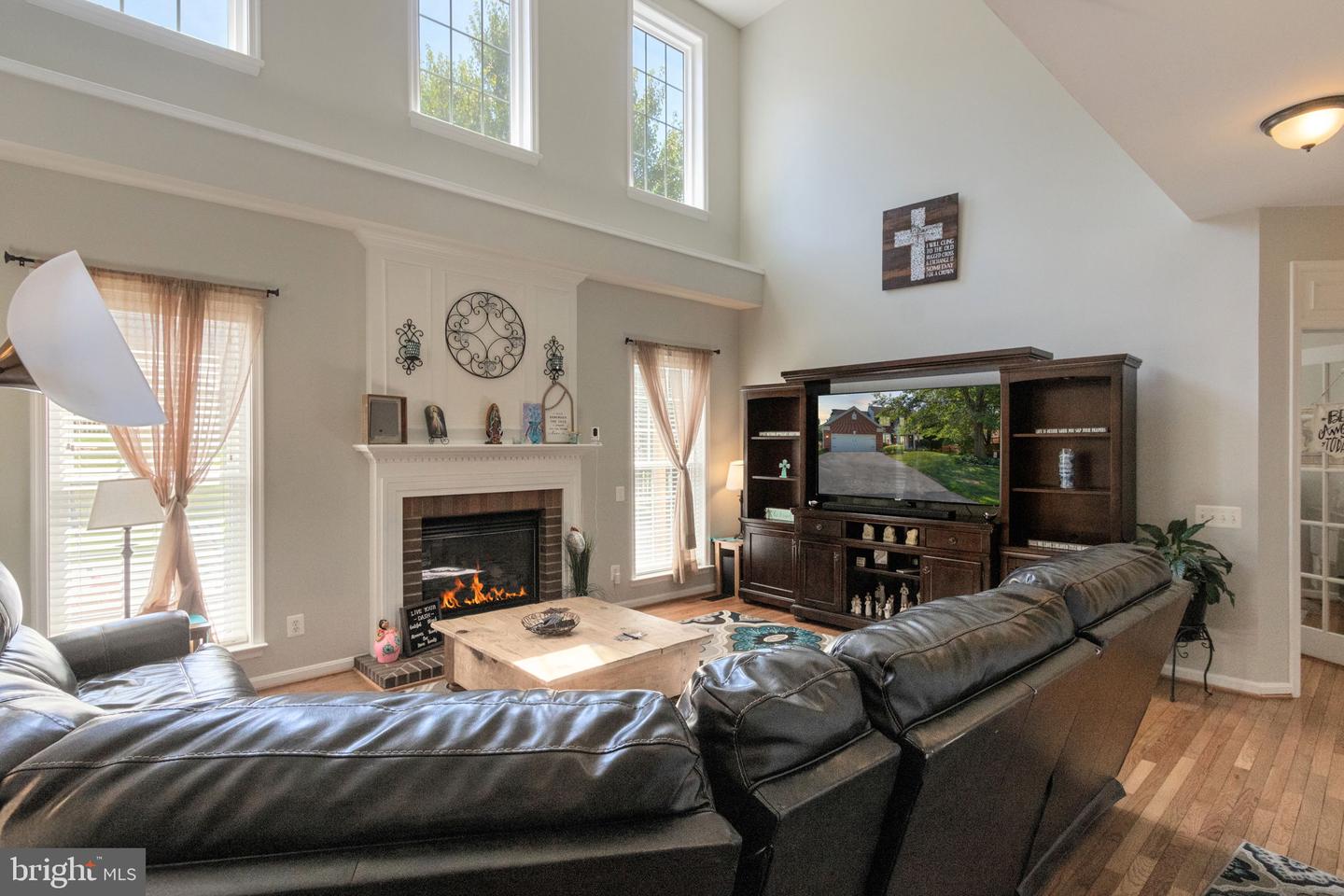 14933 Honey Locust Ct