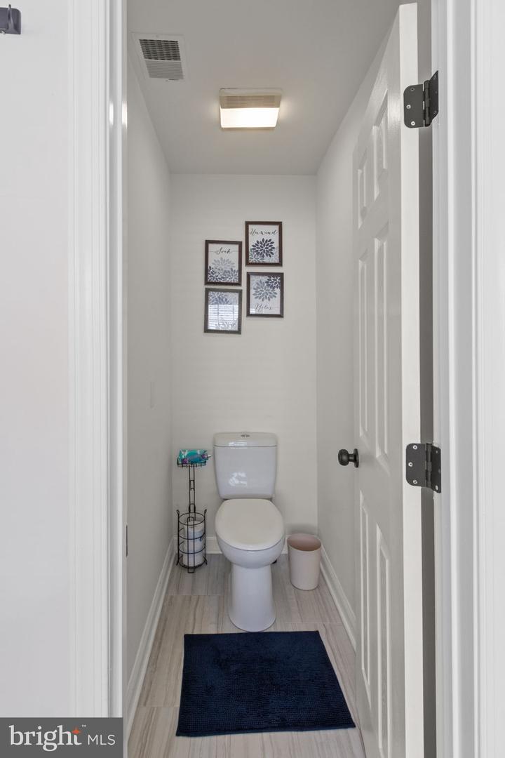 14933 Honey Locust Ct