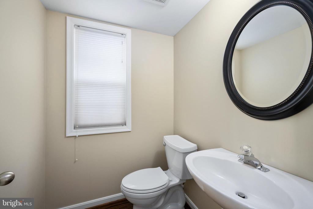 9129 Mineola Ct