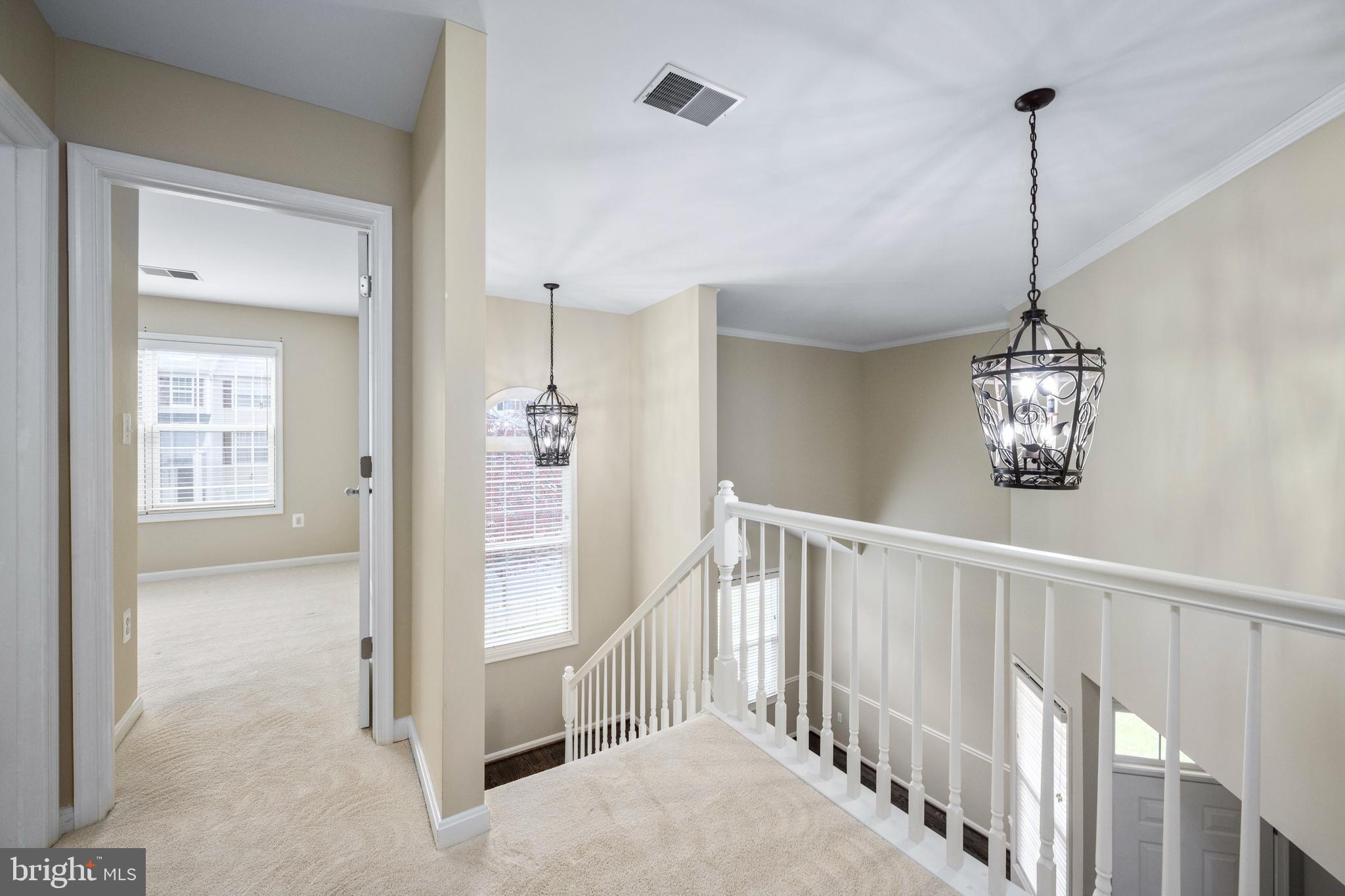 9129 Mineola Ct
