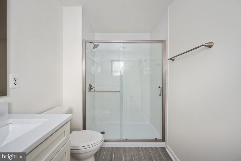 9129 Mineola Ct