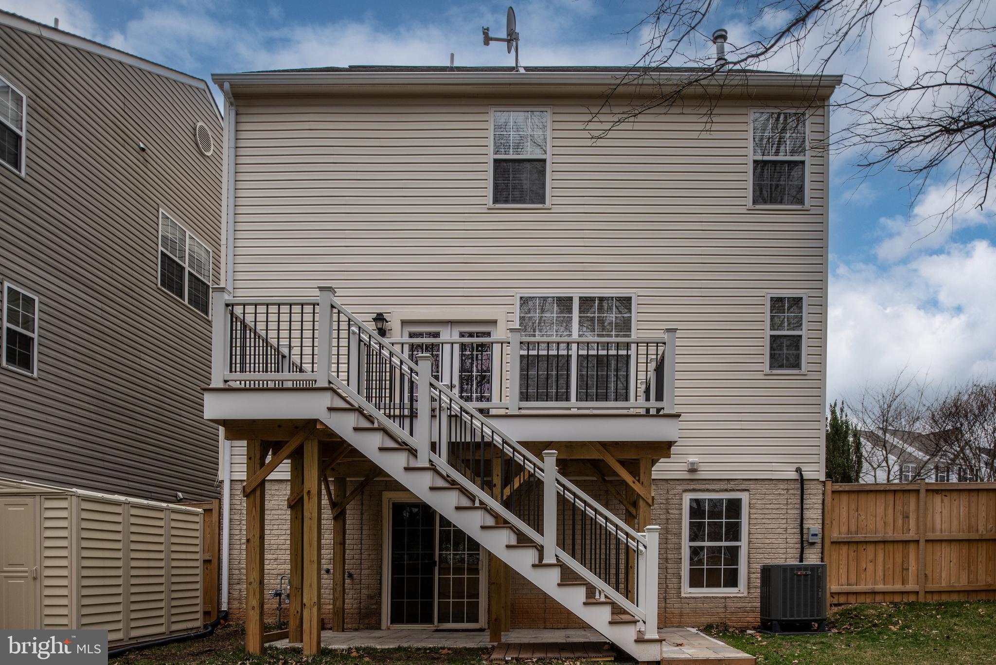 9129 Mineola Ct