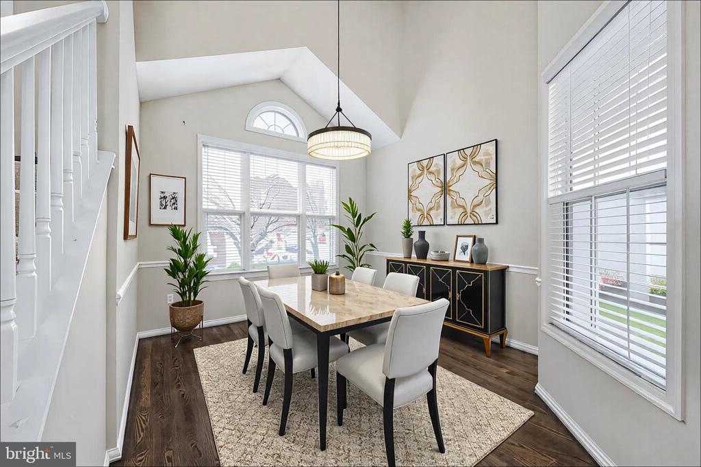 9129 Mineola Ct