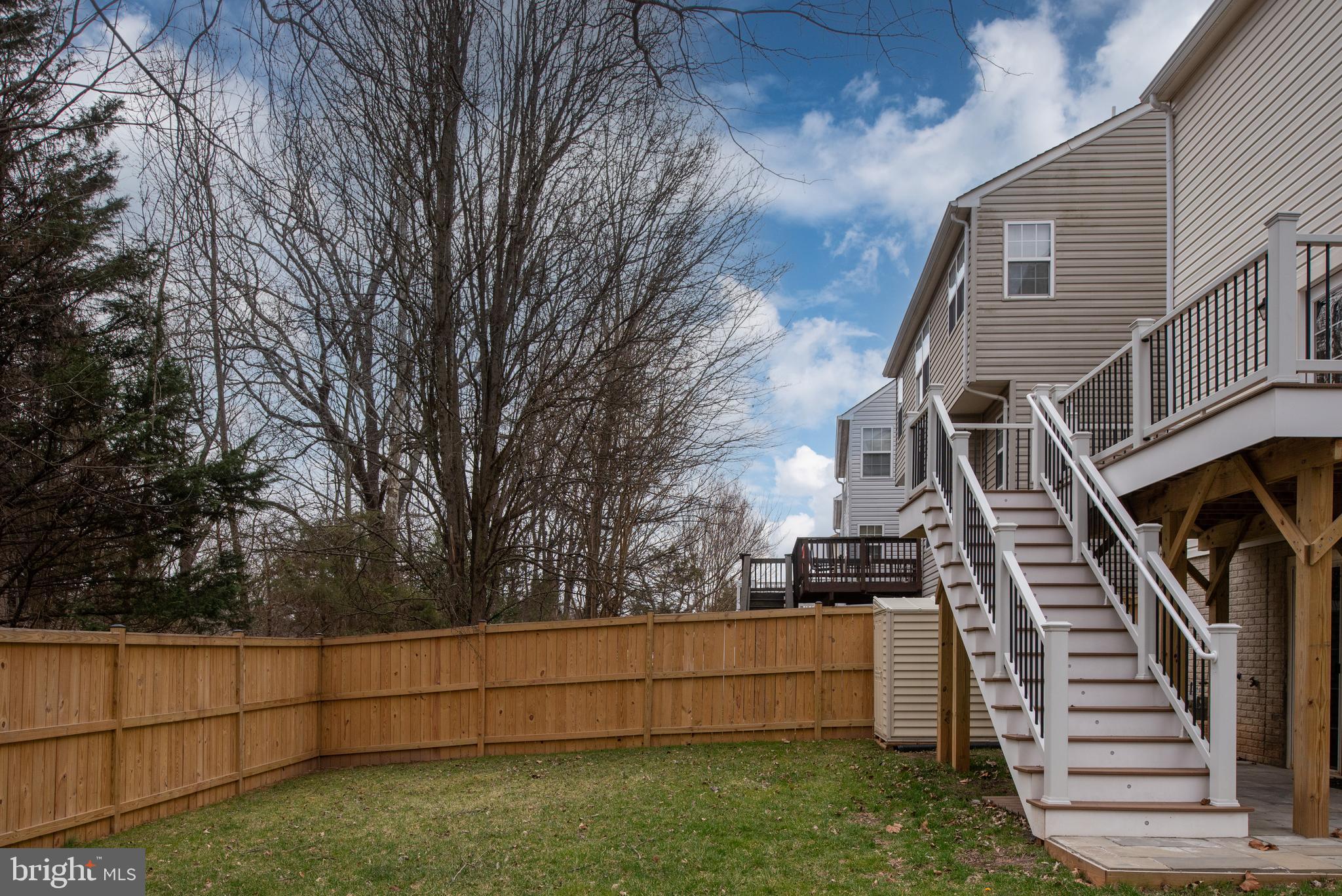 9129 Mineola Ct