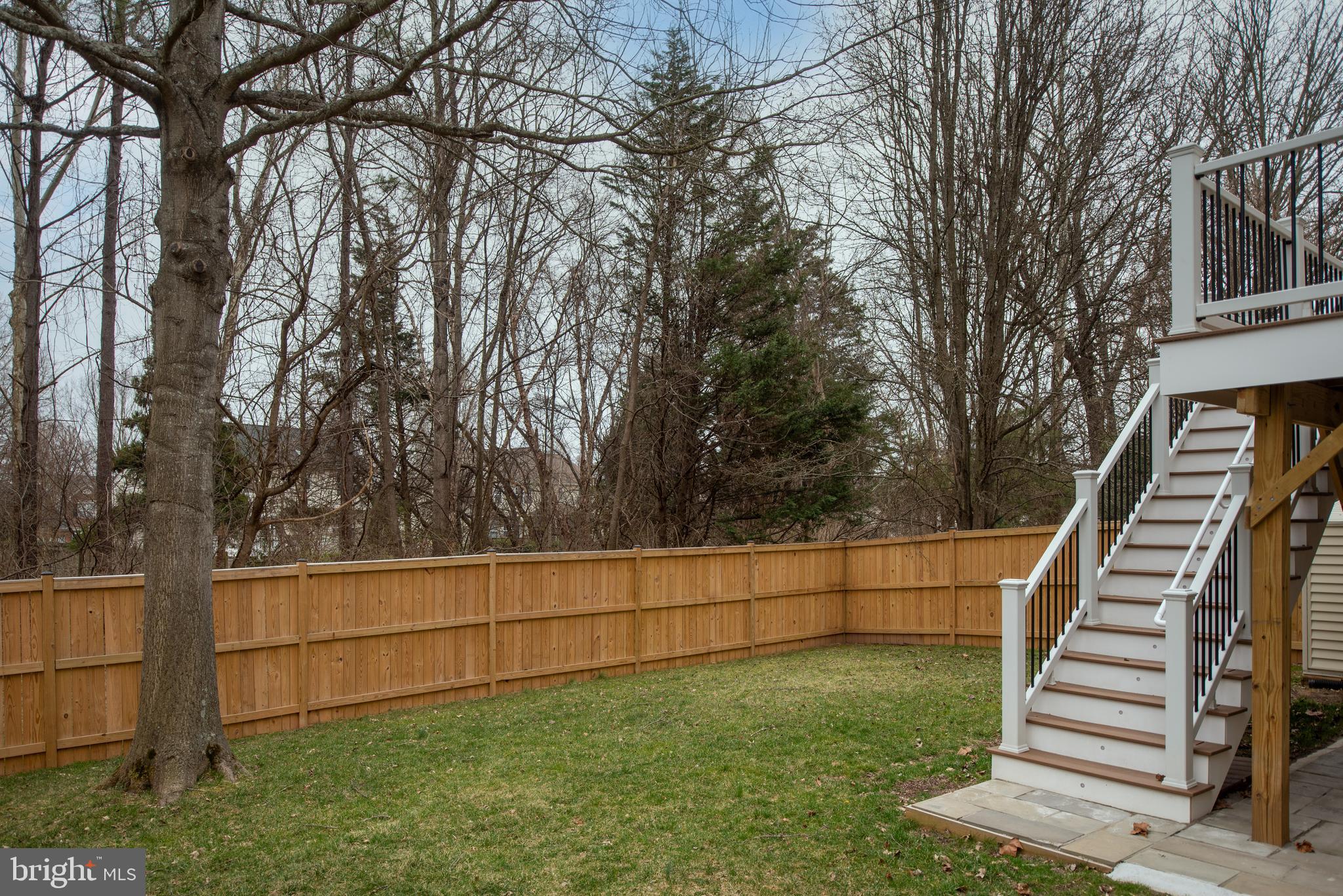 9129 Mineola Ct