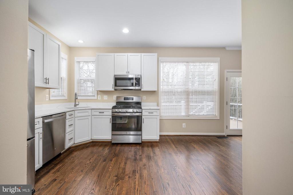 9129 Mineola Ct