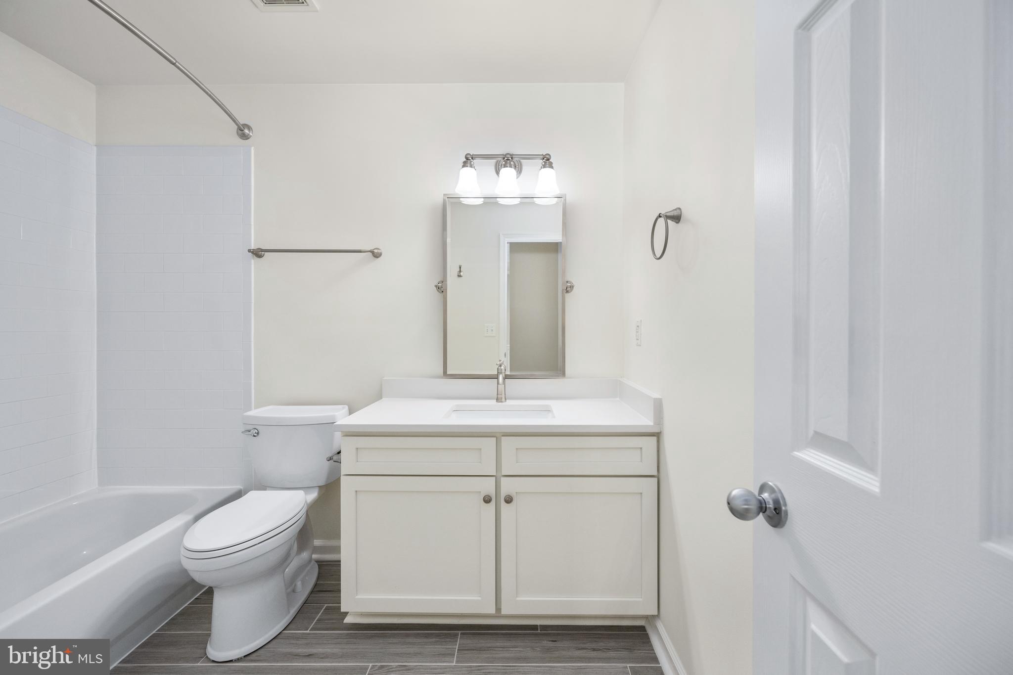 9129 Mineola Ct