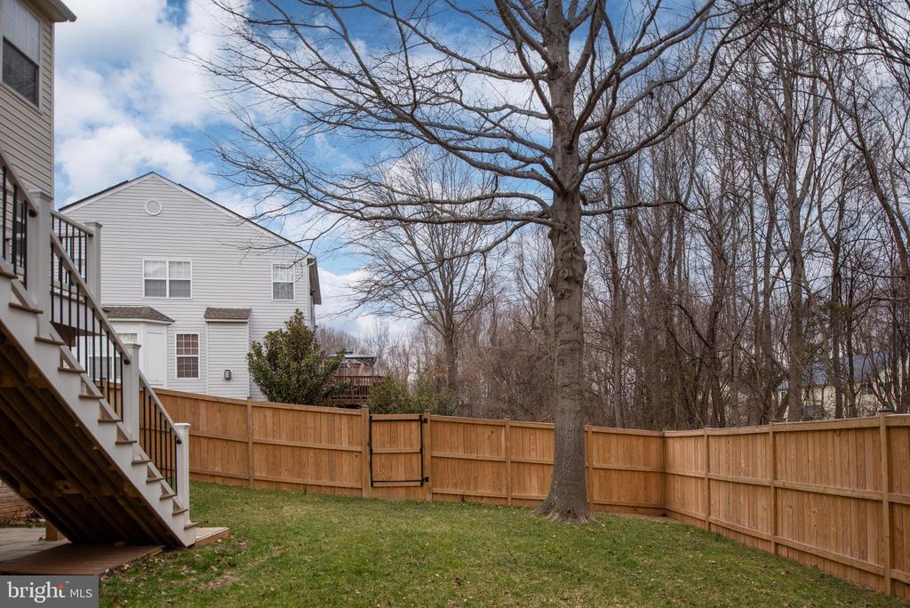 9129 Mineola Ct