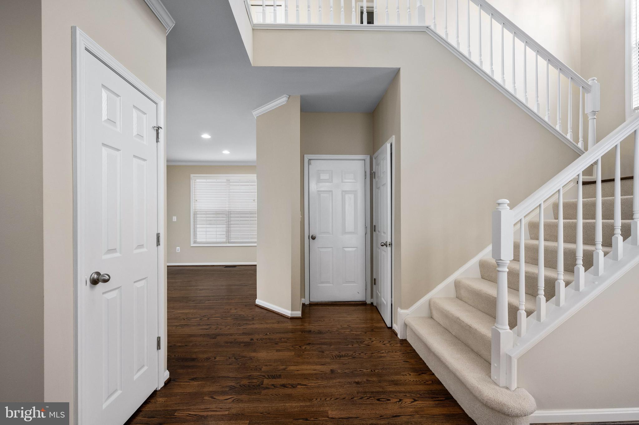 9129 Mineola Ct