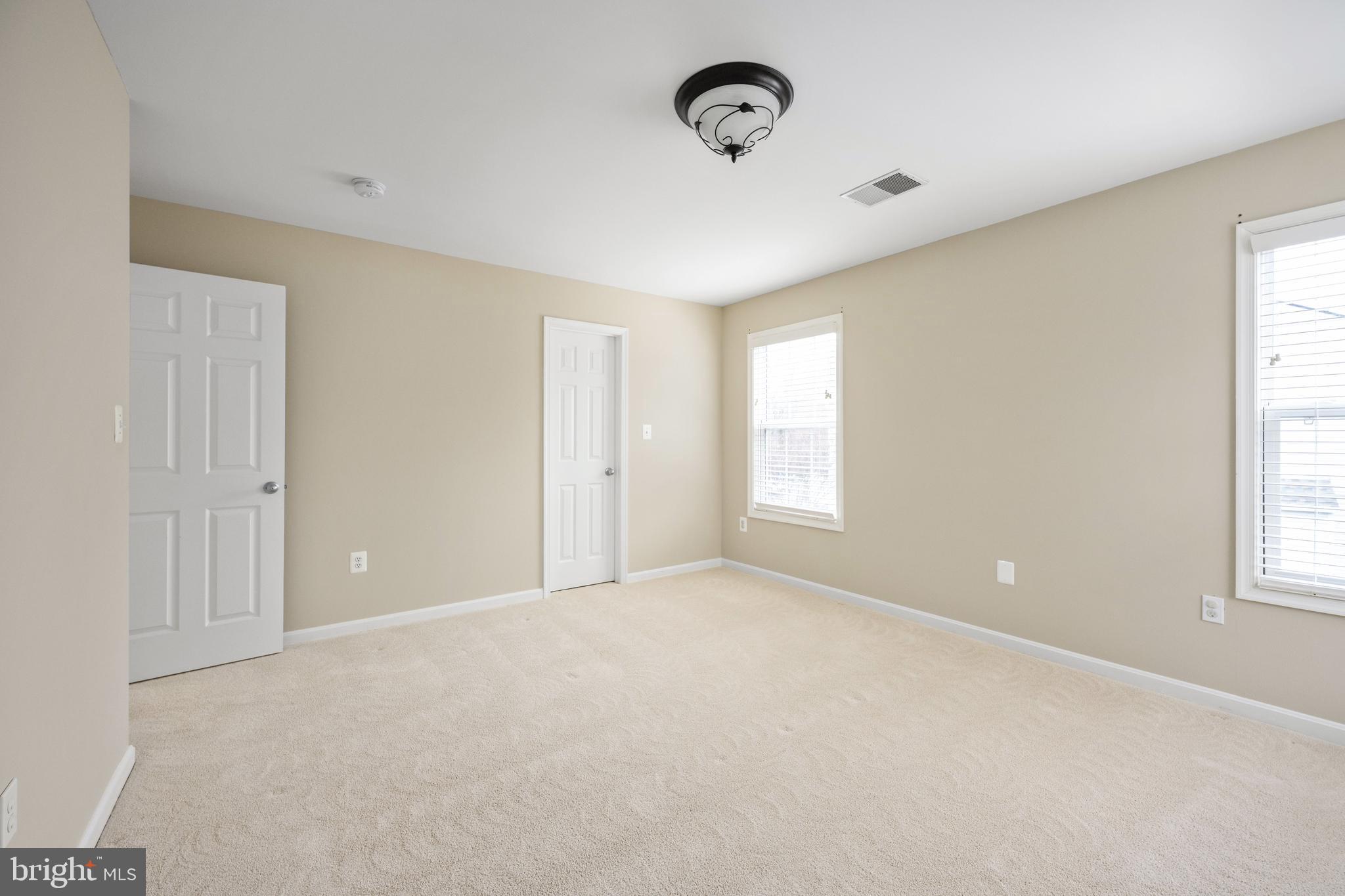 9129 Mineola Ct